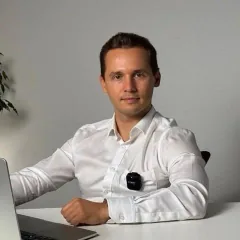 Александр Харюнин